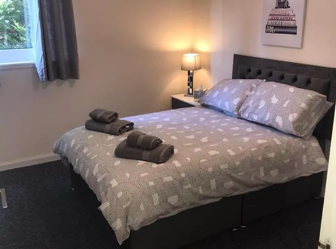 Vogue Apartments